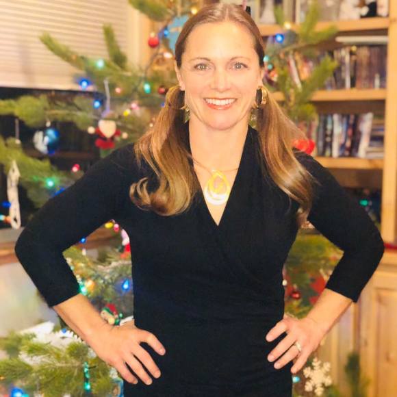 Meet your Posher, Monique - Picture 1 of 1